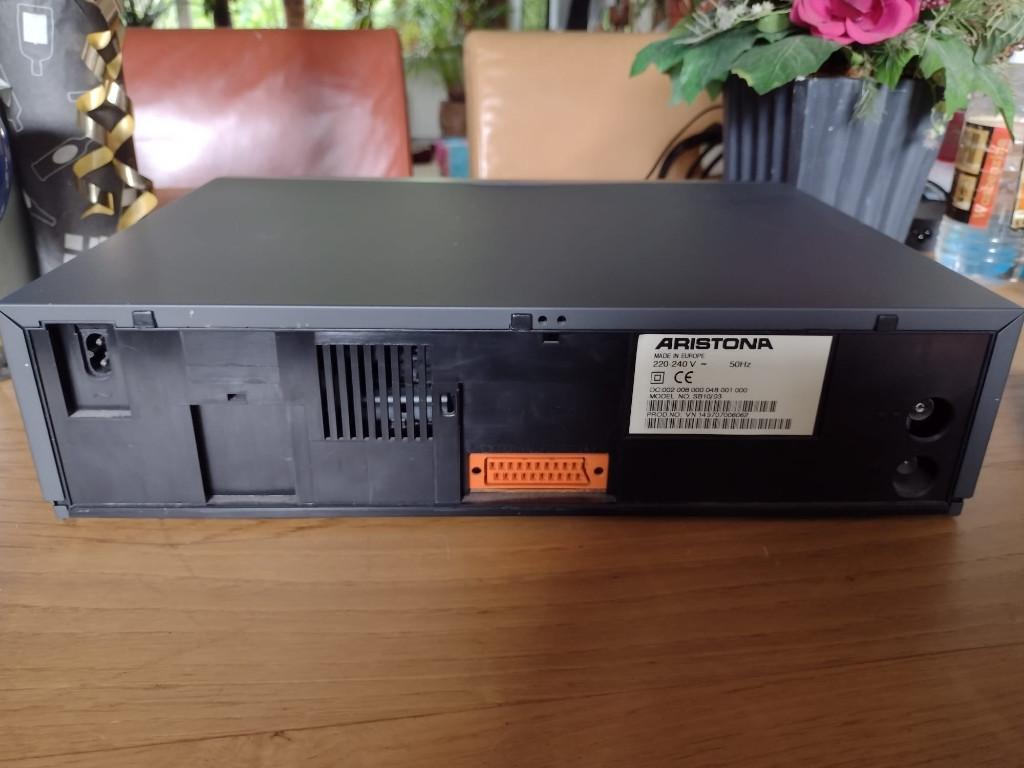 Aristona SB10/03 VHS video recorder incl afstandsbediening, Ophalen of Verzenden, Gebruikt, VHS-speler of -recorder