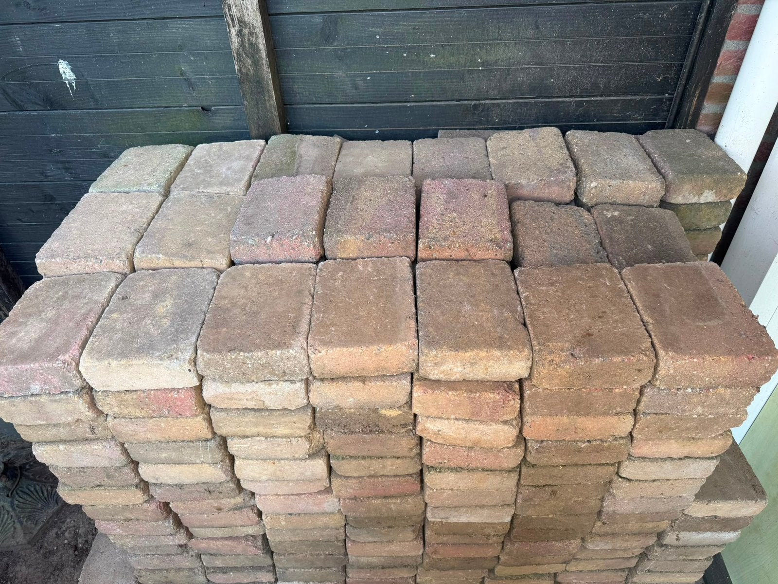 Cobblestones rood 14m2 ongeveer 480 stuks, Ophalen, Klinkers, Zo goed als nieuw, 10 m² of meer
