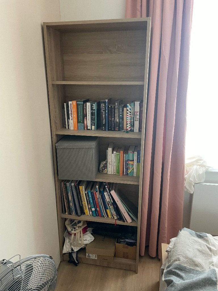 Jysk Boekenkast lichtbruin, Ophalen, Met plank(en), 50 tot 100 cm, Zo goed als nieuw