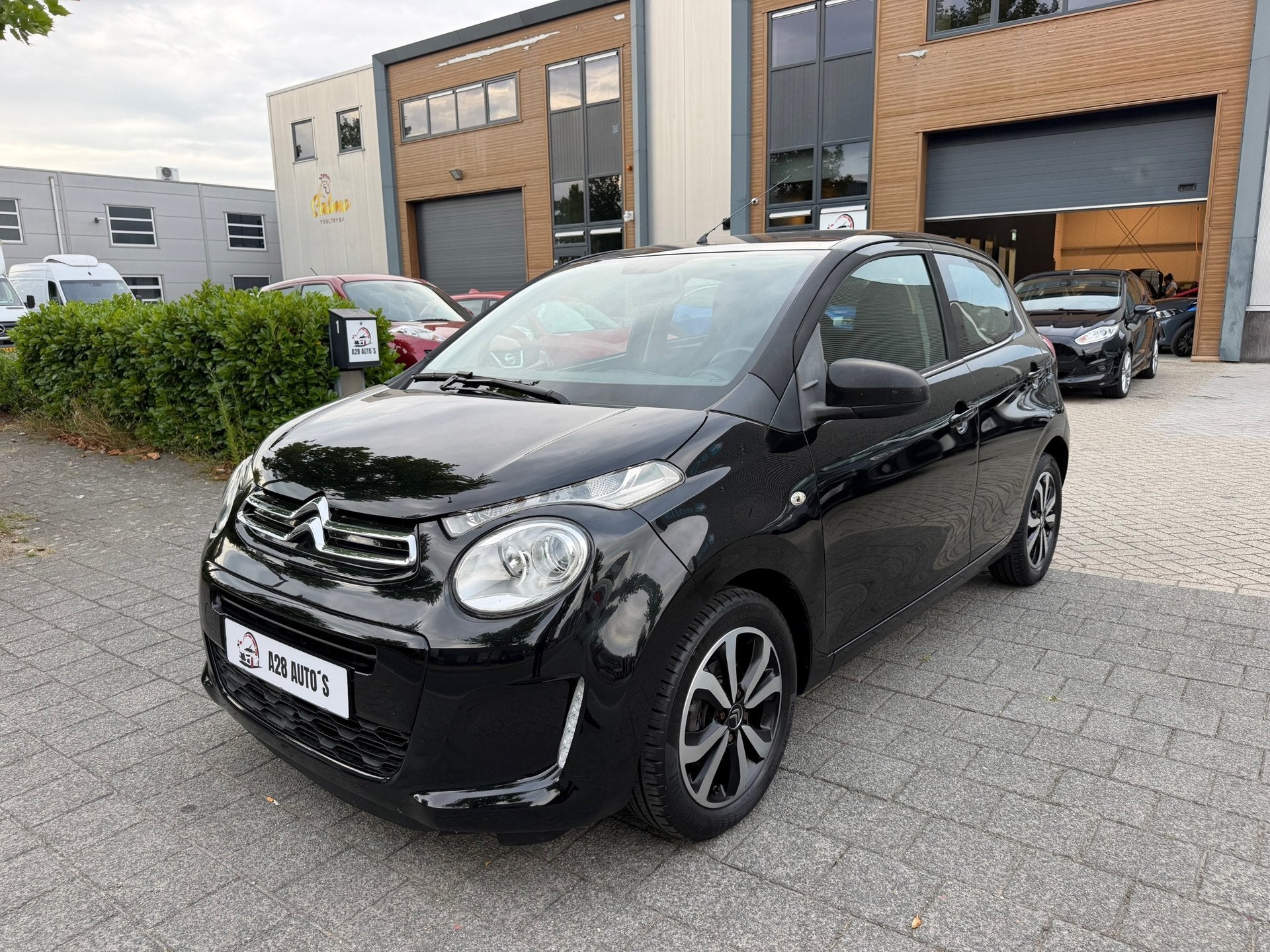 Citroen C1 1.0 VTi Shine Automaat | CarPlay | Camera| Airco, Dealer onderhouden, Stof, Gebruikt, Euro 6