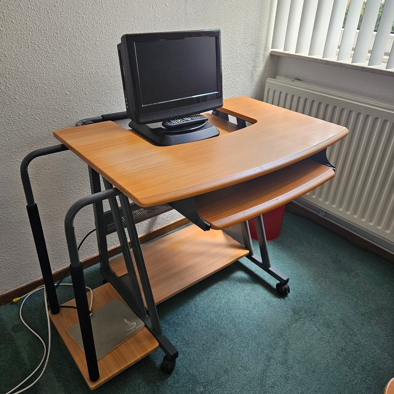 Computertafel, inschuifbaar toetsenbordblad - Blank Beuken, Huis en Inrichting, Kasten | Computermeubels, 40 tot 80 cm, Ophalen