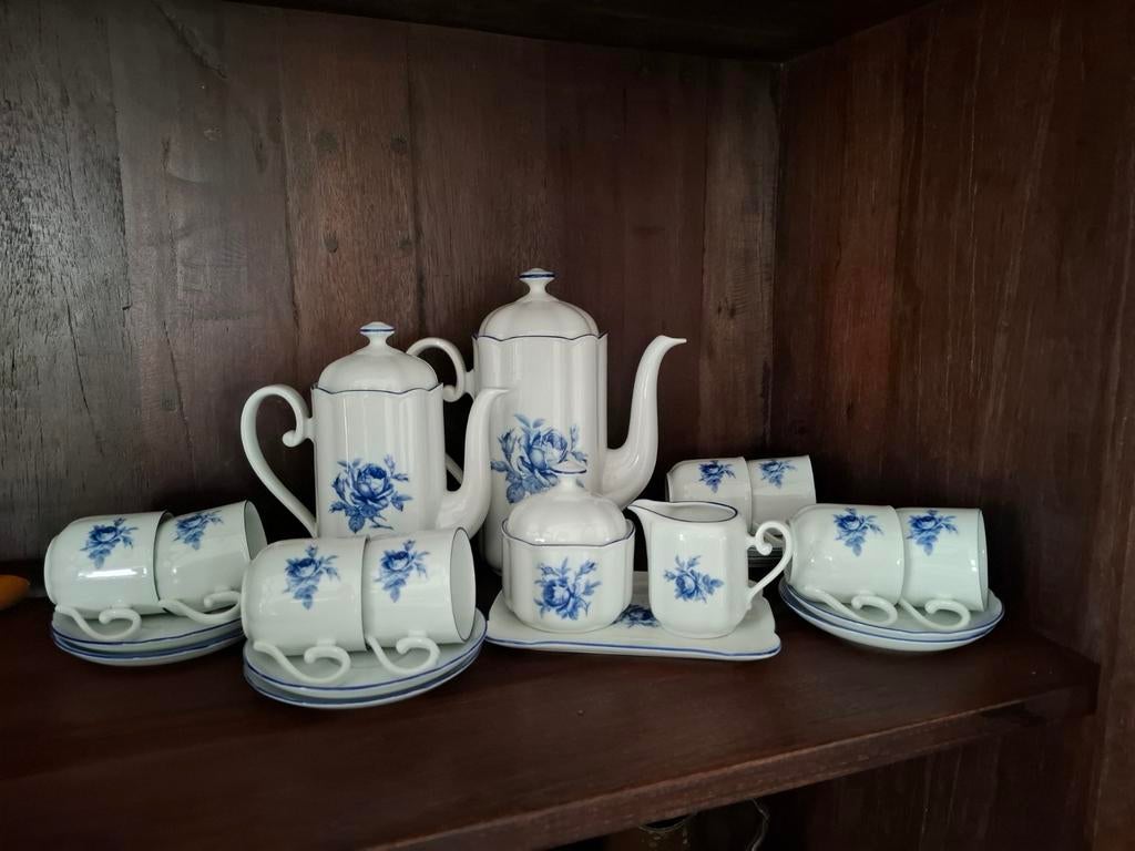Servies DE blauwe roos, Ophalen