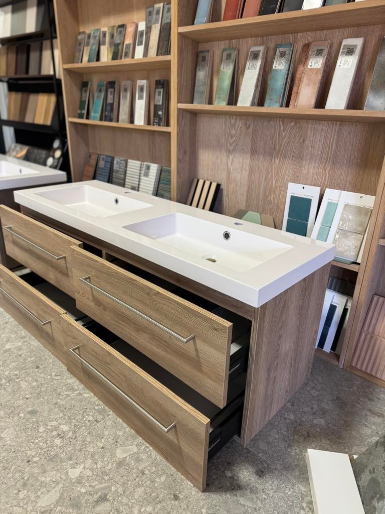 Badmeubel 140 cm van €2255 nu afhaal €750 nieuw zonder doos, 100 tot 150 cm, Nieuw, Ophalen of Verzenden, Minder dan 100 cm