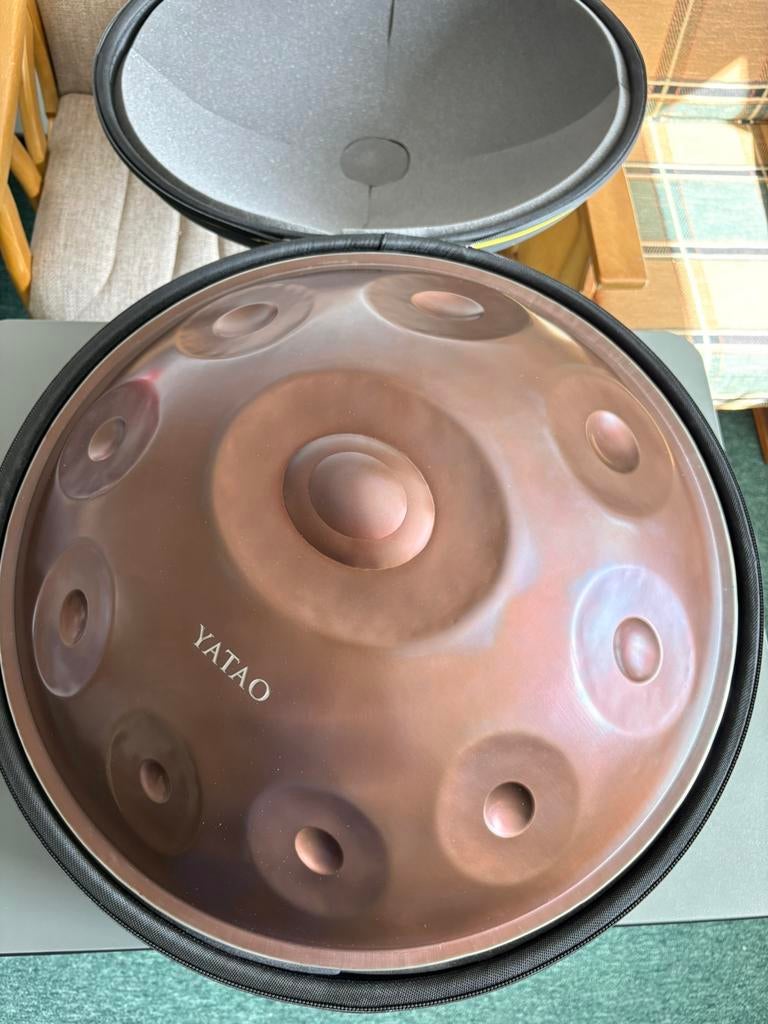 YATAO handpan D kurd 10, hardcase + standaard, Muziek en Instrumenten, Ophalen, Zo goed als nieuw