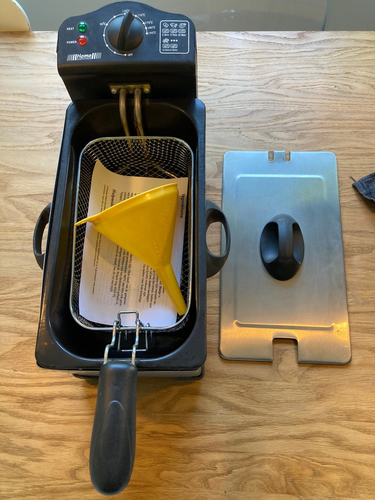 Friteuse van Home essentials, 4 liter of meer, Ophalen, Zo goed als nieuw