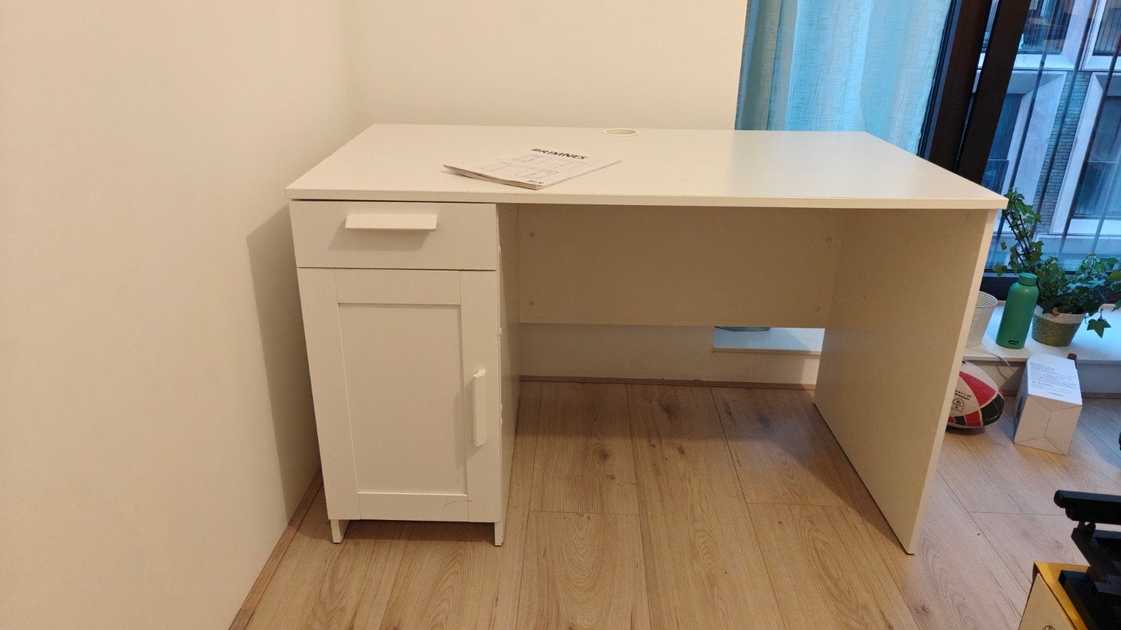 Bureau en stoel | Desk and chair | Ikea Brimnes, Ophalen, Gebruikt, 120 cm, IKEA