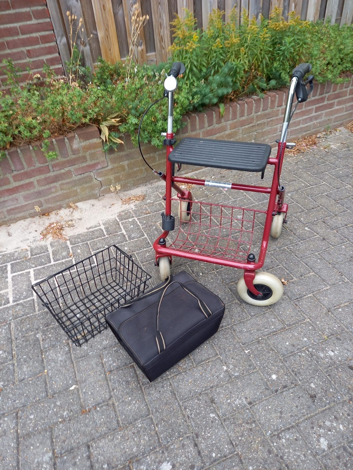 Rollator, Diversen, Ophalen