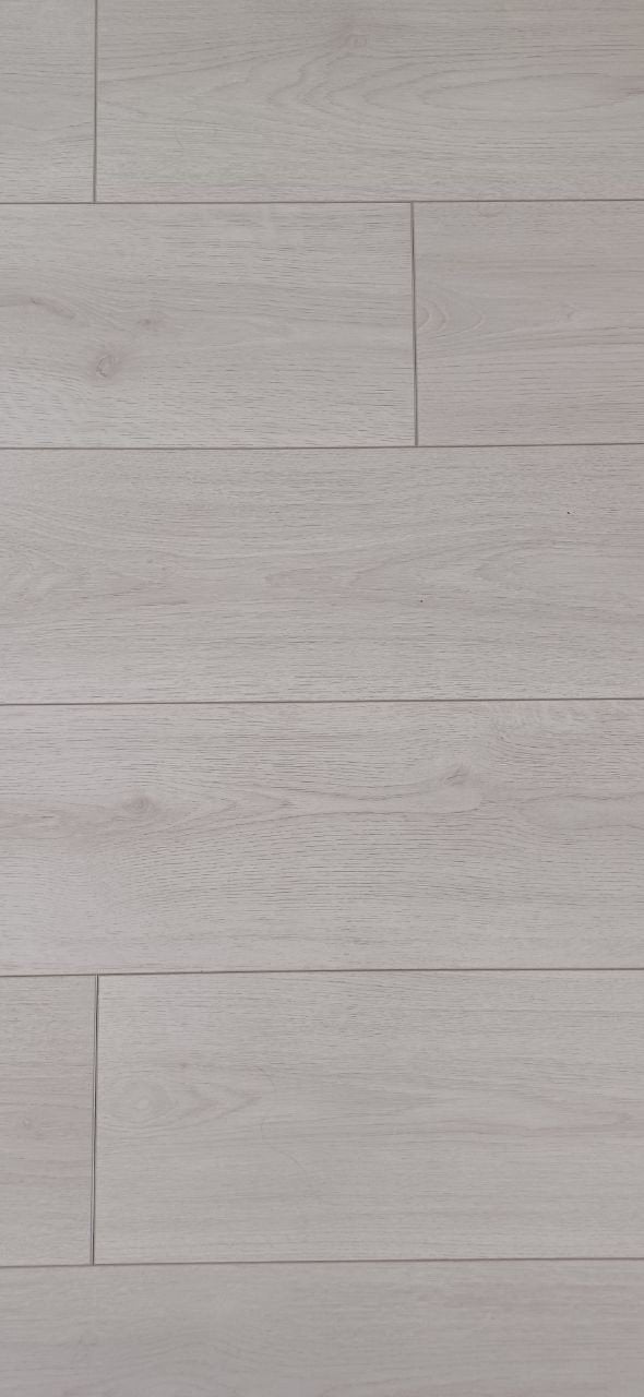 50 m² licht eiken kliklaminaat + ondervloer | 8 m² nieuw, Ophalen