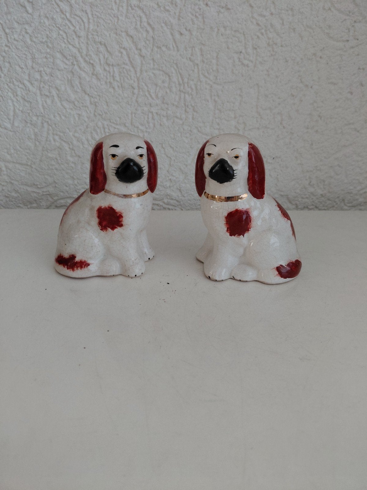 2 oude hoerenhondjes, Ophalen of Verzenden