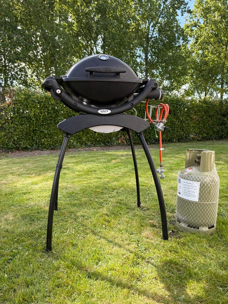Weber Q1200 gasbarbecue met onderstel en gasfles, Tuin en Terras, Gasbarbecues, Ophalen, Gebruikt