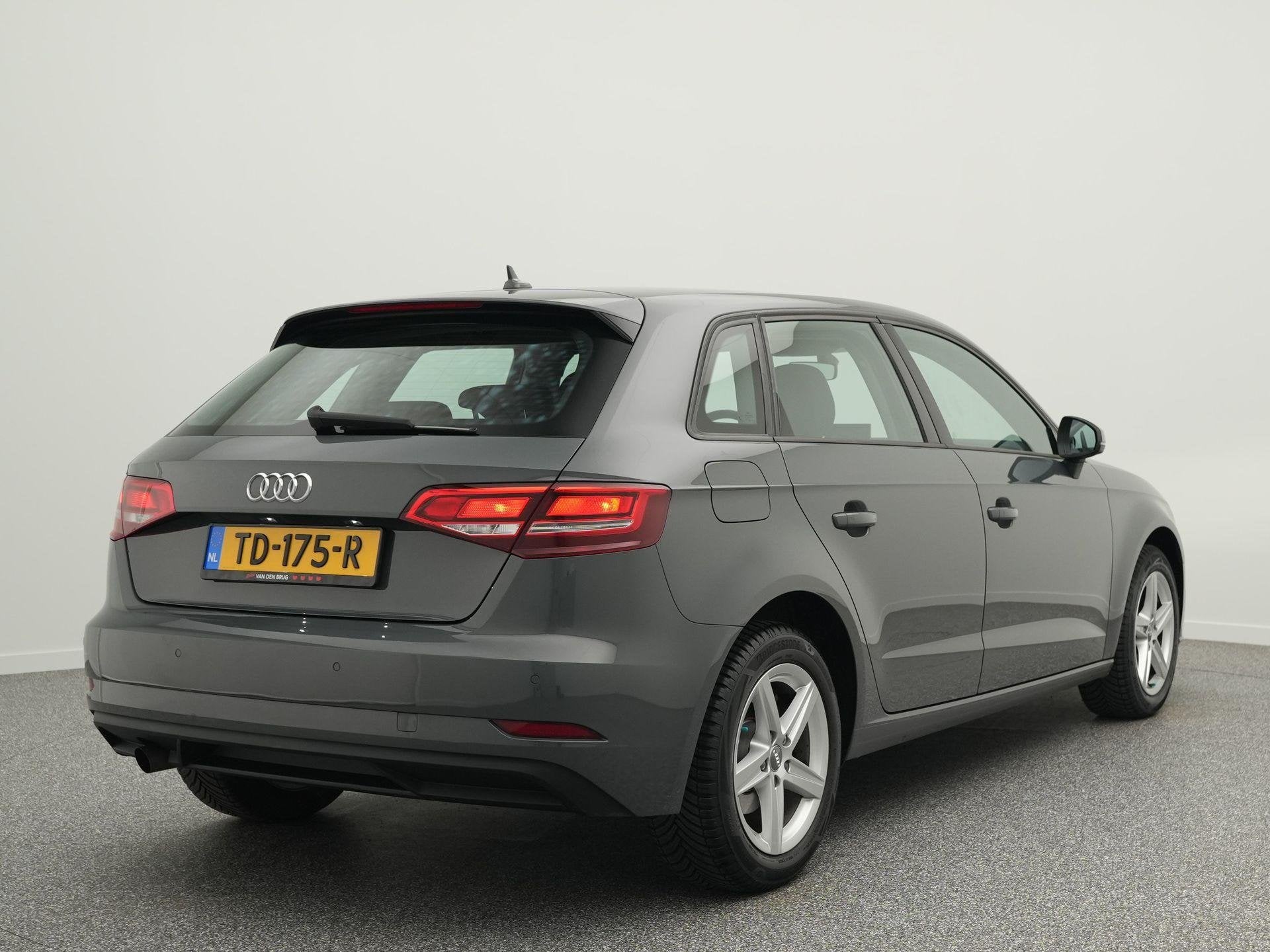 Audi A3 Sportback 1.0 TFSI 116 PK Pro Line Automaat | LED |, Auto's, Gebruikt, 116 pk, Origineel Nederlands, 630 kg