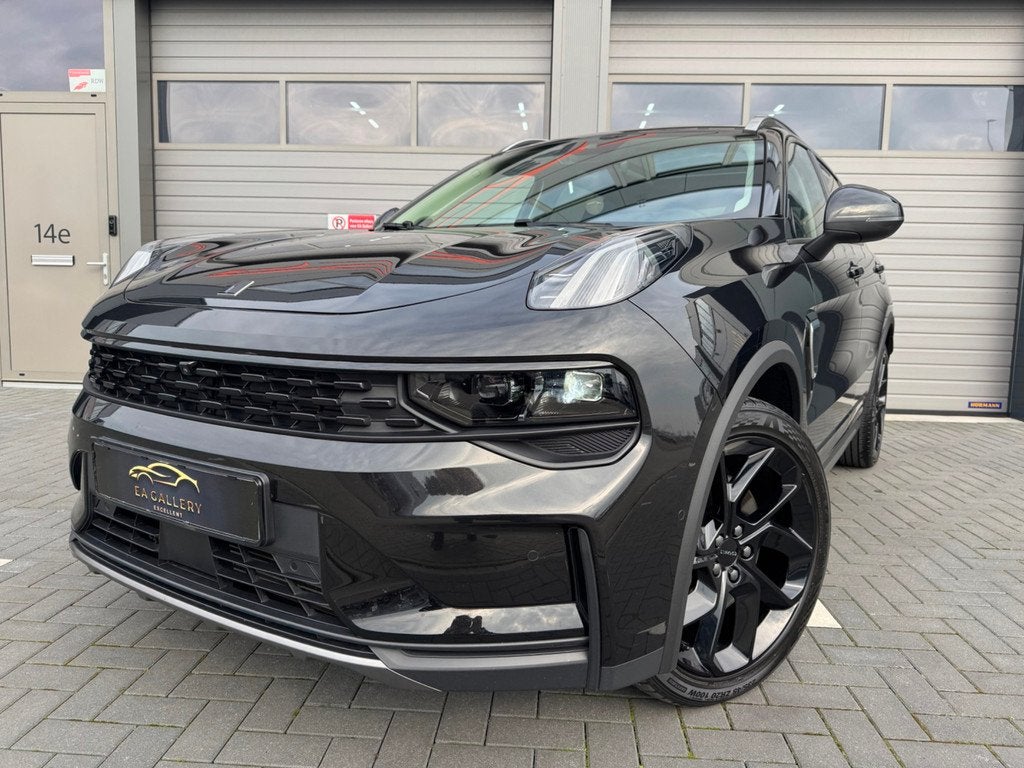 Lynk & Co 01 1.5 bomvol Black Edition 261PK 360Camera Zwar, Auto's, Lynk & Co, Euro 6, Bedrijf, 1854 kg, 3 cilinders