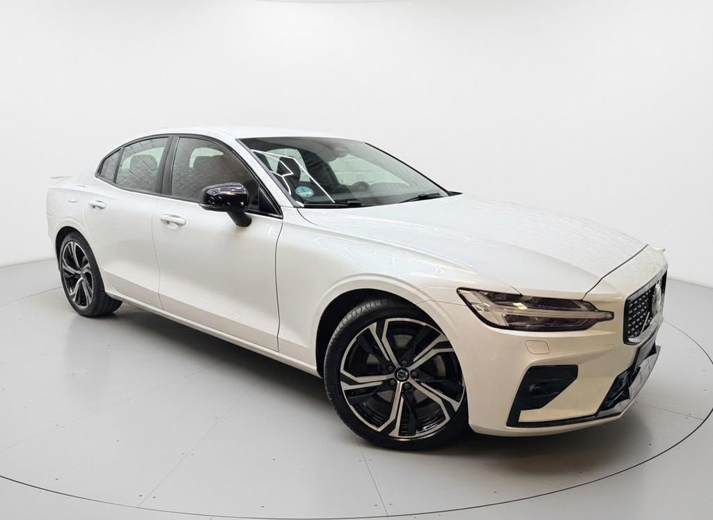 Volvo S60 2.0 B3 Ultimate Dark AUTOMAAT LEER NAVI CAMERA, Auto's, Gebruikt, Zwart, 4 cilinders, 1969 cc