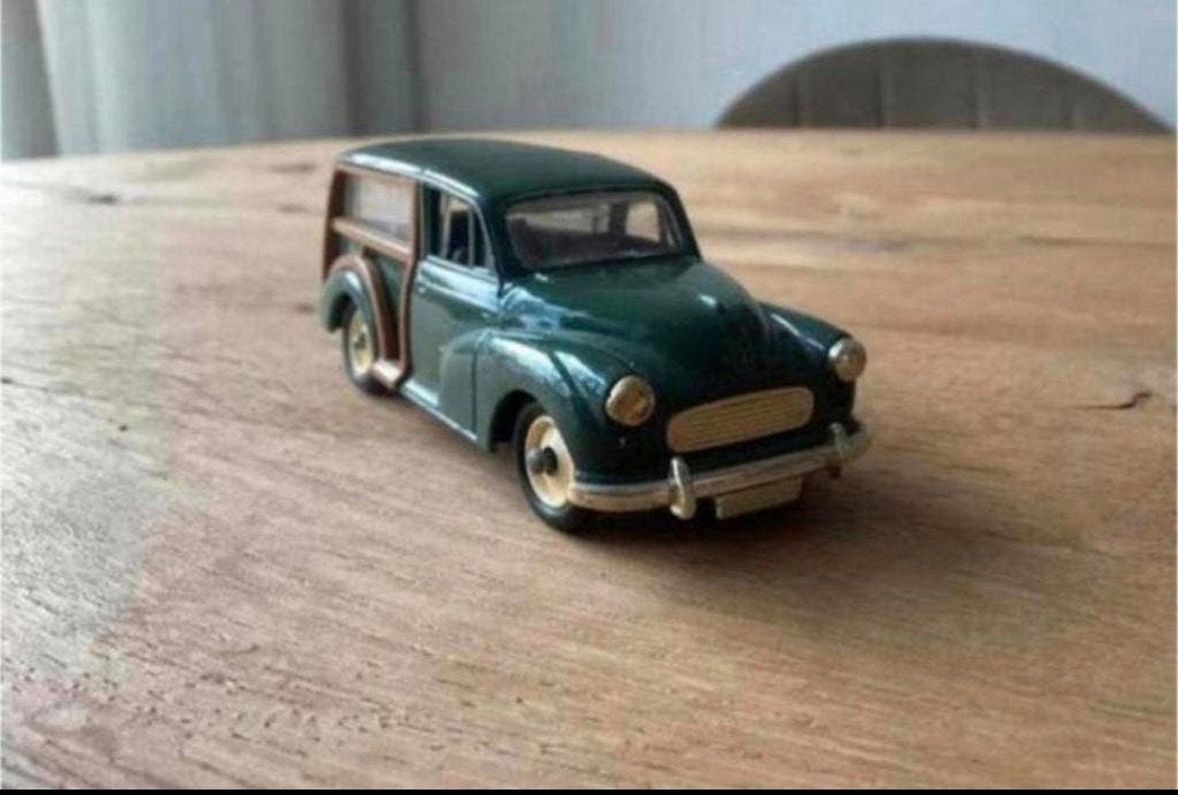 Lledo Days Gone Morris Minor Traveller, Ophalen of Verzenden, Gebruikt, Auto, Overige merken