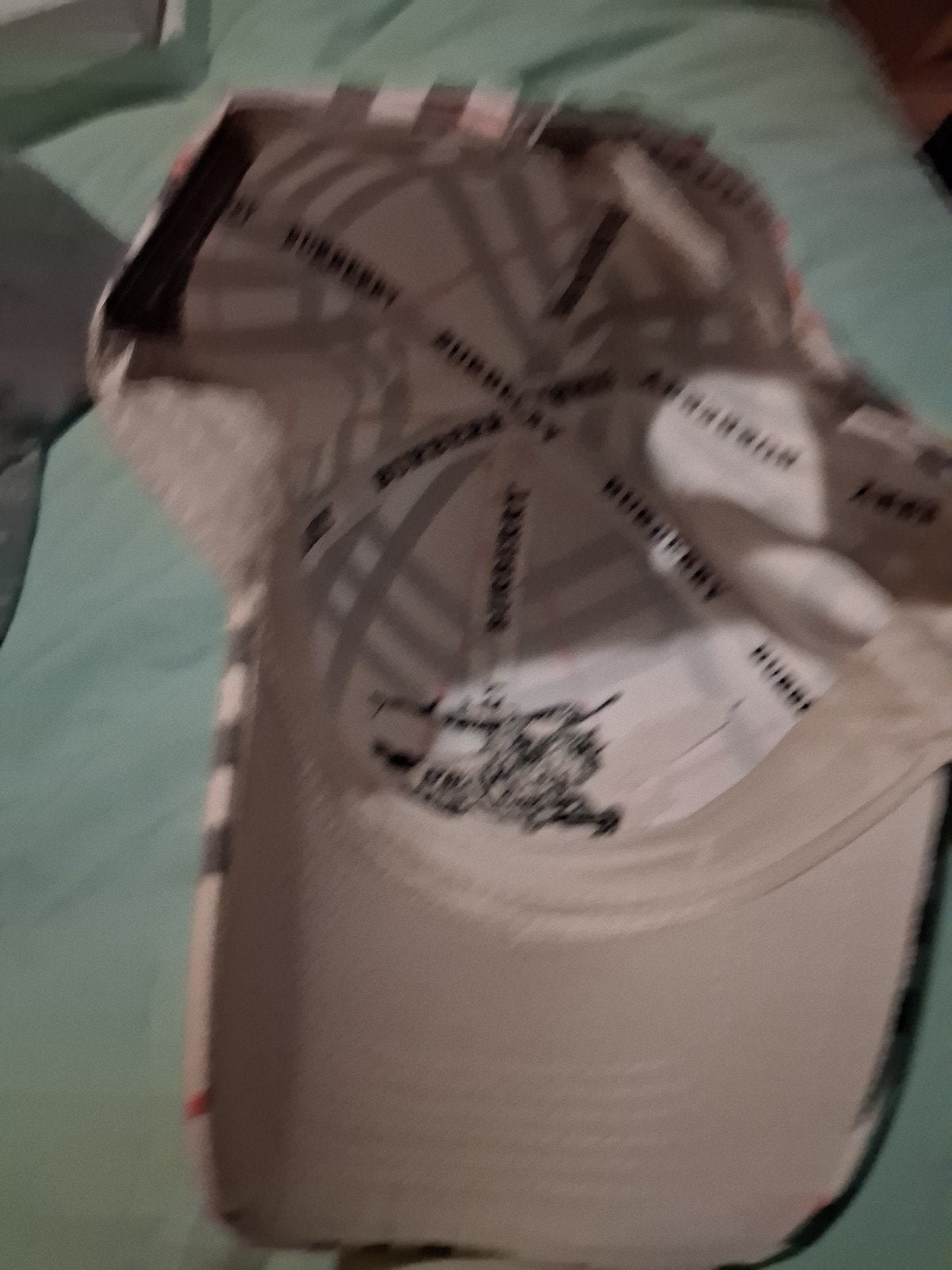 Burberry pet met klassiek ruitpatroon, Nieuw, Pet, Burberry, One size fits all