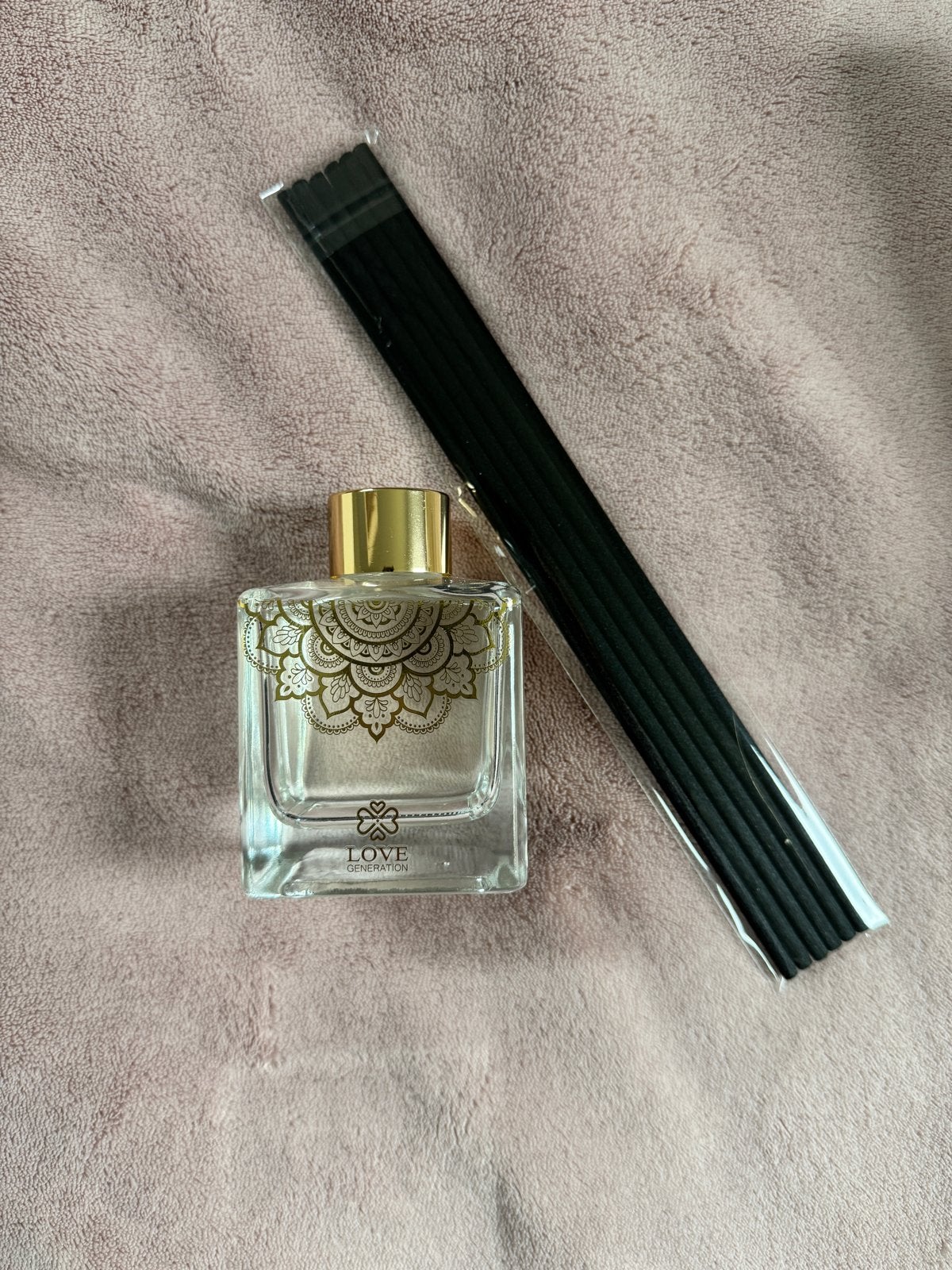 Love Home Fragrance Reed Diffuser - Sage Amber, Meerkleurig, Nieuw, Ophalen of Verzenden, Modern