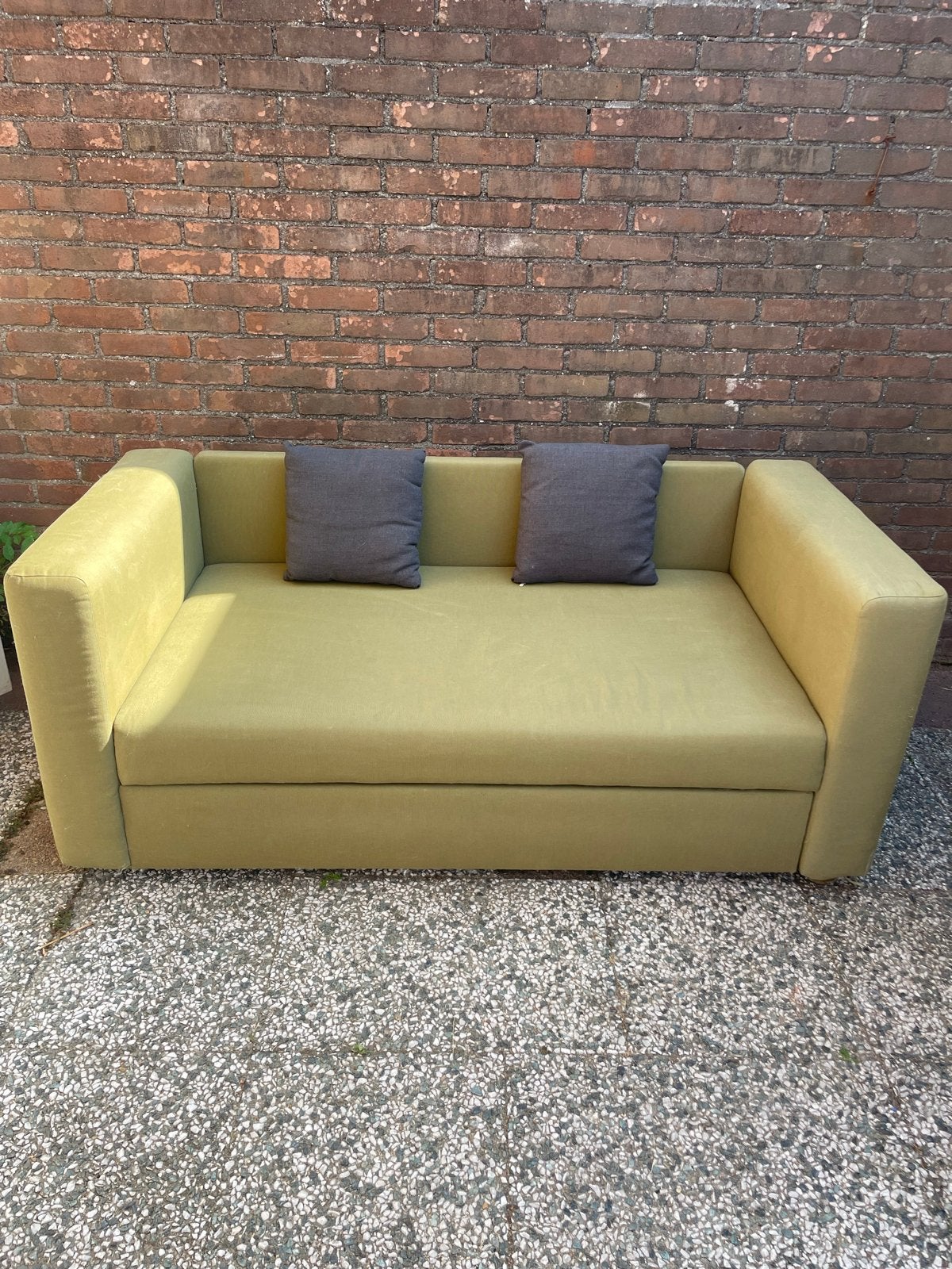 IKEA SKÖNABÄCK 2-zits slaapbank Vissle geelgroen !!€50!!, Ophalen, Gebruikt, Tweepersoons, Overige maten