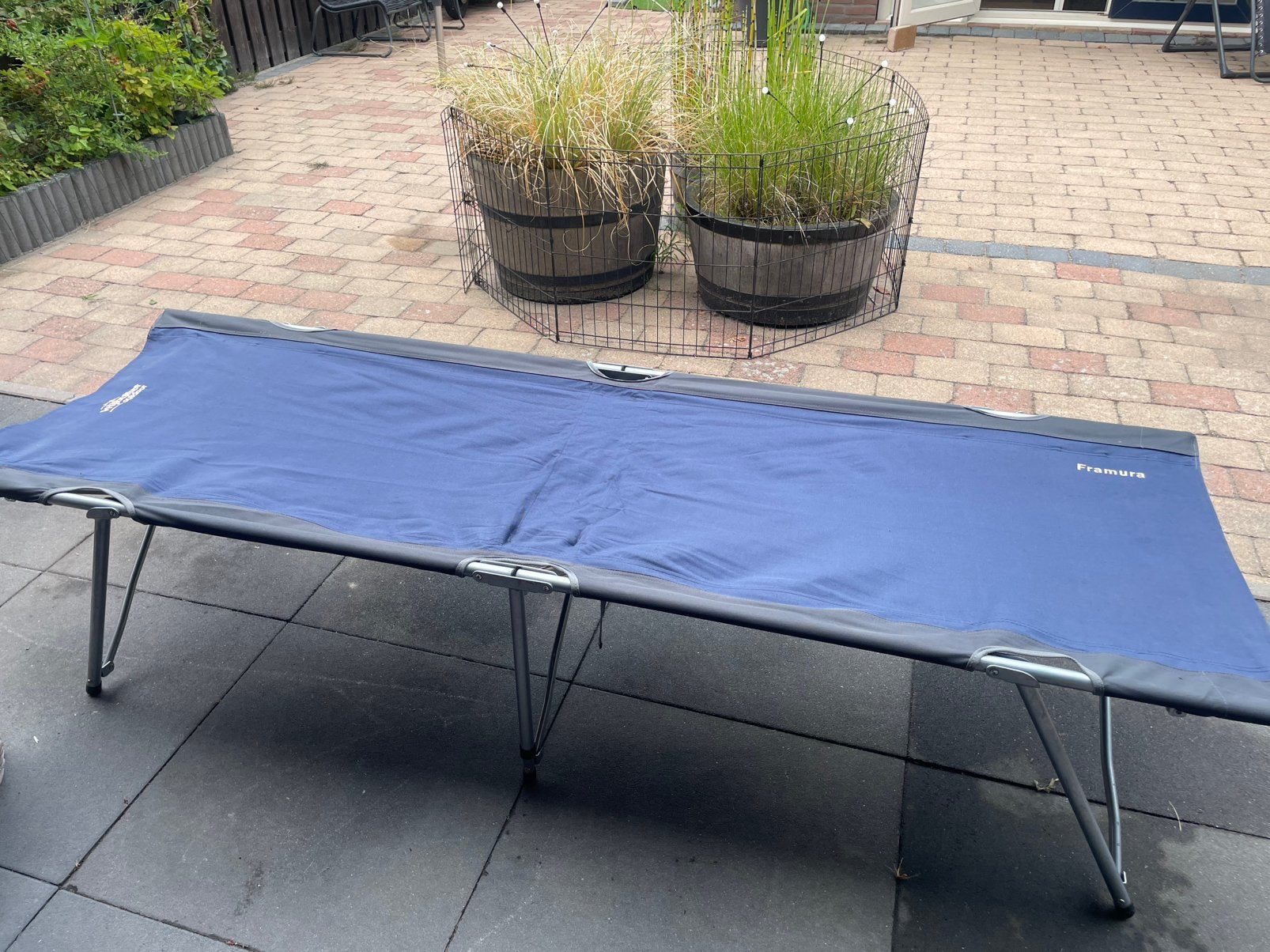 Veldbed, Tuin en Terras, Ophalen, Zo goed als nieuw