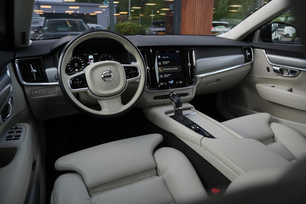 Volvo V90 2.0 T5 90th Anniversary Edition Leer Cruise Trekha, Auto's, Volvo, 15 km/l, Euro 6, 4 cilinders, 1969 cc