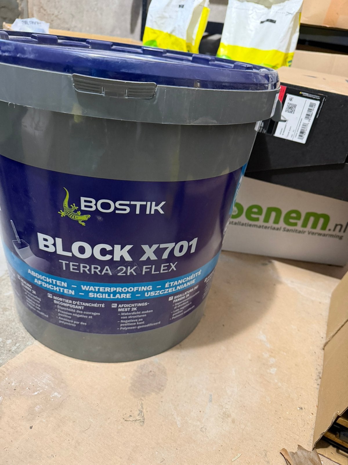 bostik block x701 terra 2k flex afdichtingsmortel, Ophalen, Zo goed als nieuw, Wit