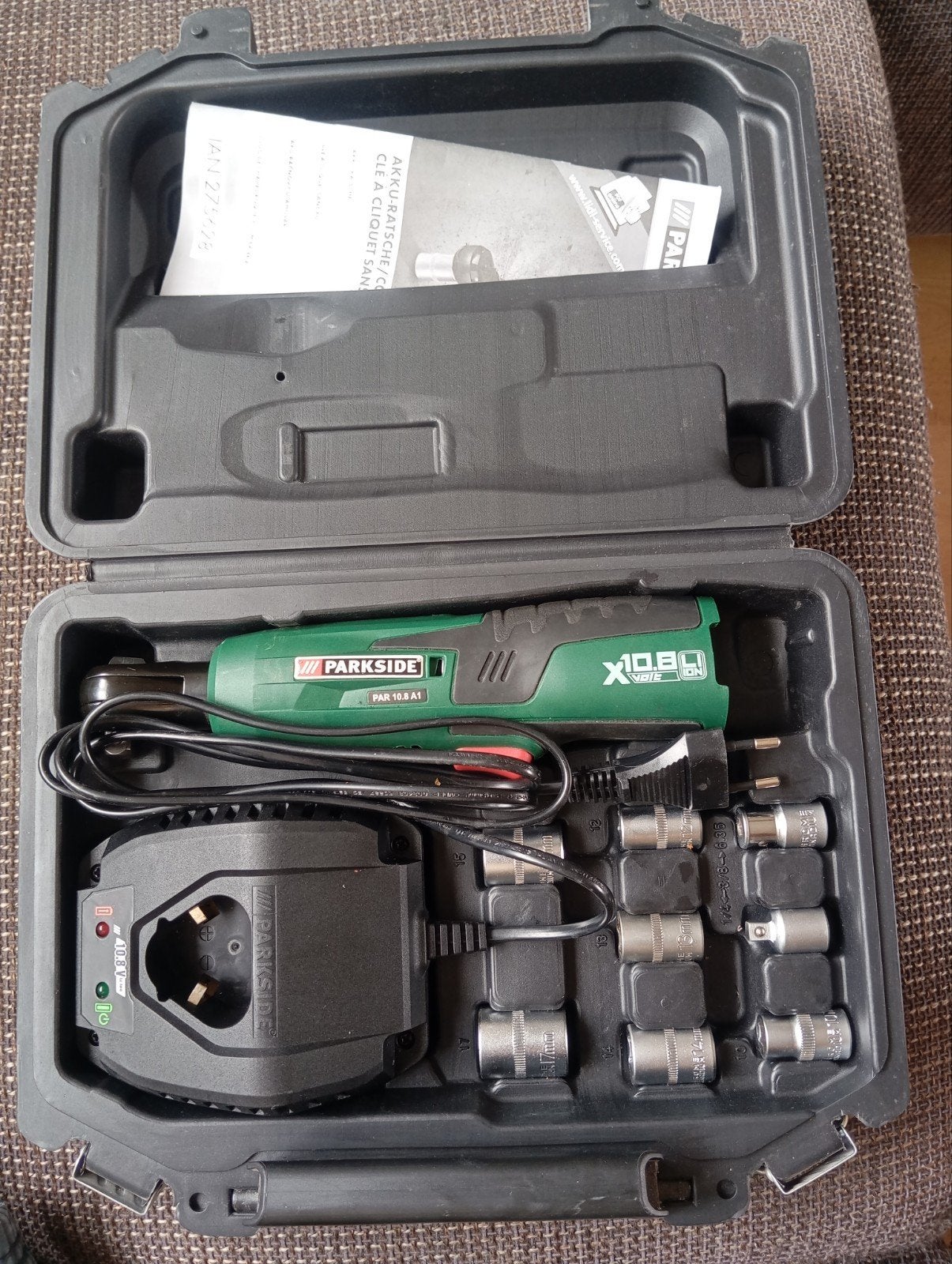 Parkside Accu ratelsleutel X 10.8 V  met lader en accu, Ophalen of Verzenden, Gebruikt, Sleutel/ratel, Parkside