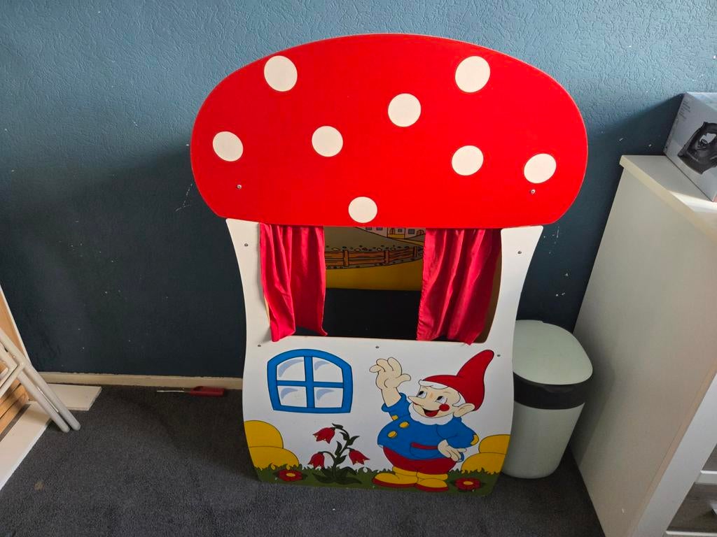 Poppenkast Kabouter Paddenstoel, Ophalen