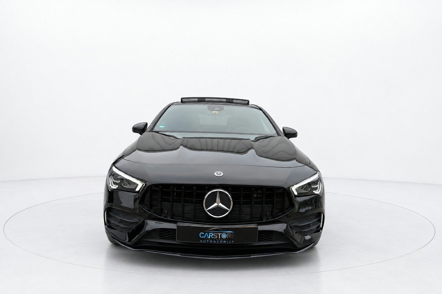 Mercedes-Benz CLA-klasse 250 e AMG NIGHT PANO SFEER CAM, Gebruikt, 4 cilinders, 15 kWh, Zwart