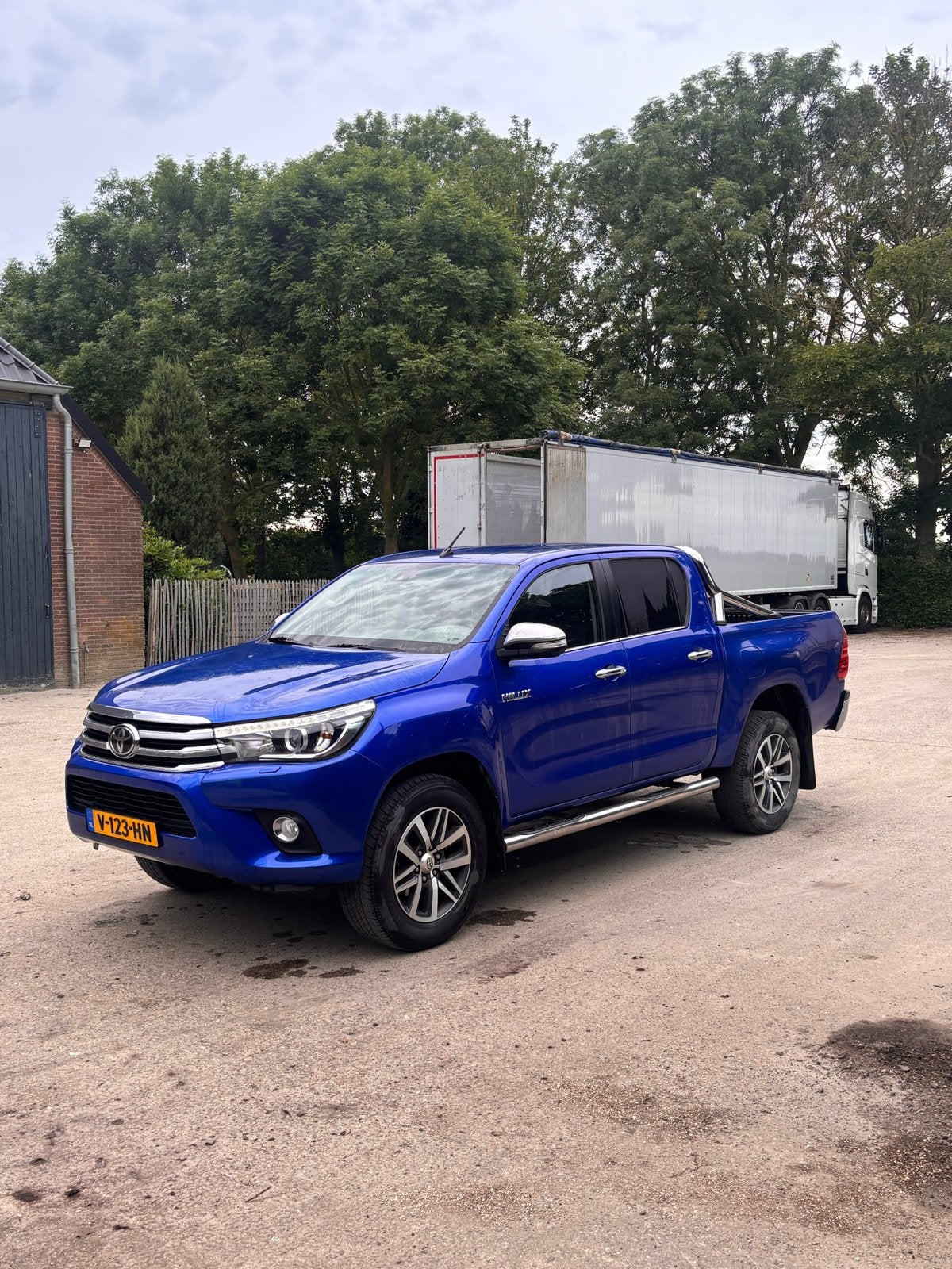 Toyota Hilux 2.4  2018, Auto's, Automaat, 4 cilinders, Diesel, Vierwielaandrijving
