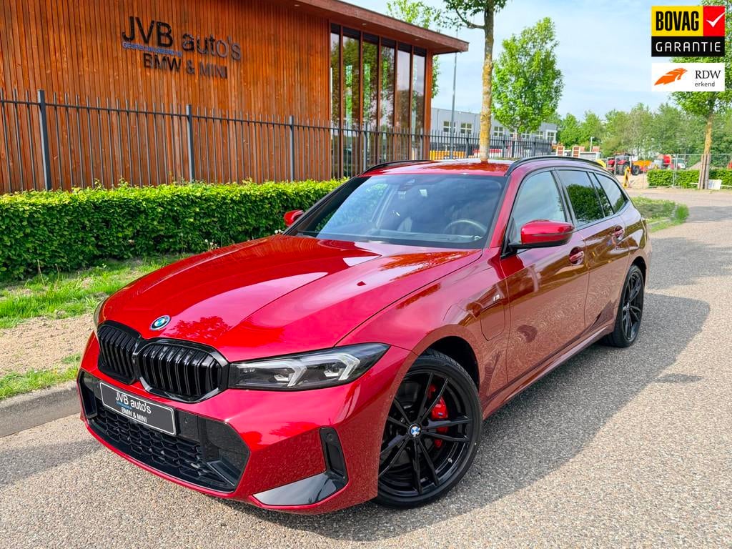 BMW 3-serie Touring 330e Lci Long Range, M-Sport PRO, HUD, 1, Automaat, Achterwielaandrijving, Gebruikt, Zwart