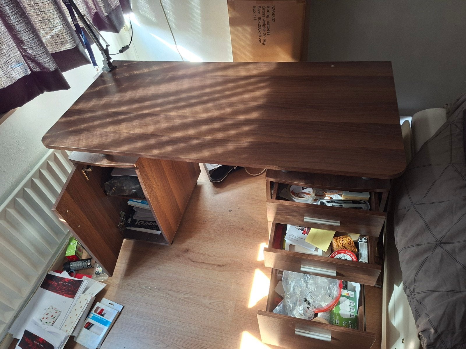 Compact bureau met opbergruimte, Huis en Inrichting, Ophalen, Met lades, Gebruikt, Hout