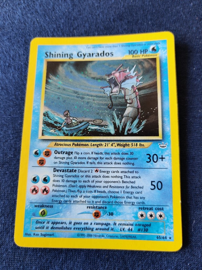 Neo Revelation 65/64 Shining Gyarados, Ophalen of Verzenden, Zo goed als nieuw, Losse kaart, Foil