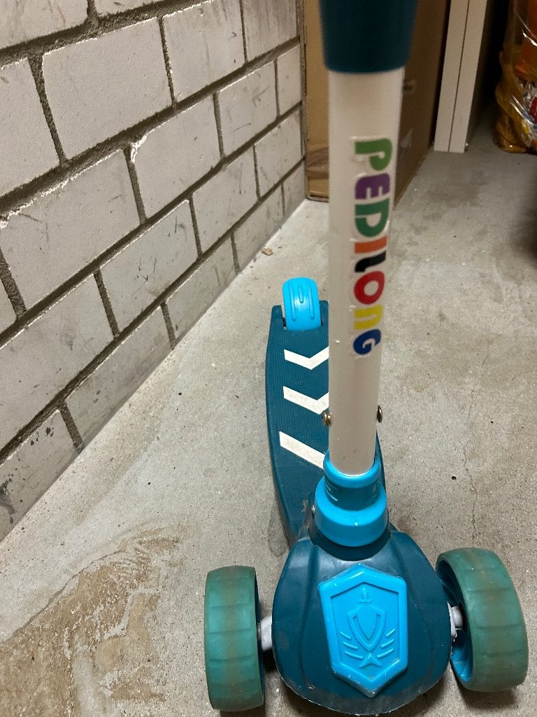 kinderstep, Fietsen en Brommers, Steps, Ophalen of Verzenden, Gebruikt, Gewone step, Pedilong