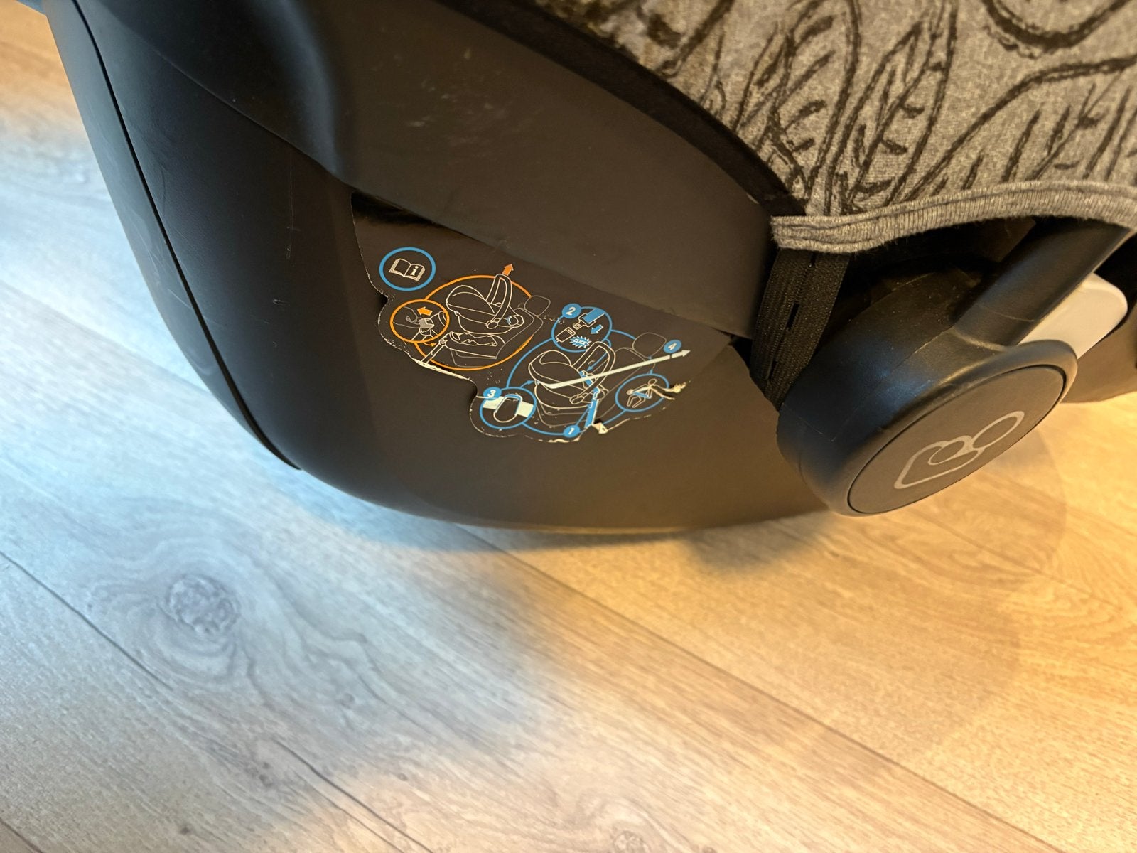 Foto 5 van Maxi-Cosi autostoel met Dooky hoes