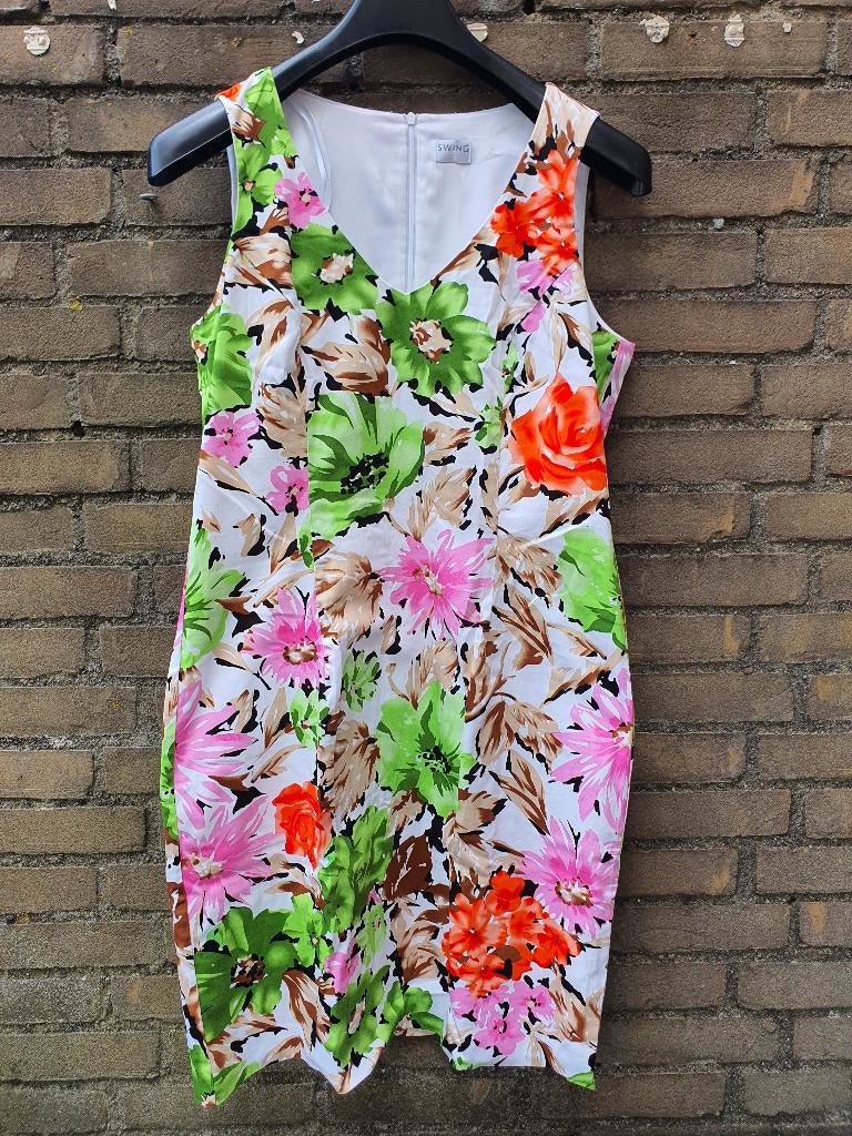 Swing jurk XL bloemenprint elegant zomer, Wit, Maat 46/48 (XL) of groter, Ophalen of Verzenden, Zo goed als nieuw