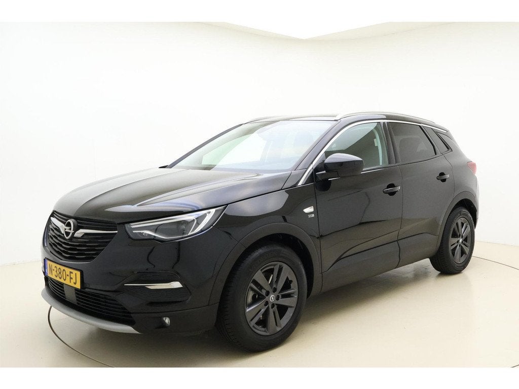 Opel Grandland X 1.2 Turbo 120 Jaar Edition | Apple Carplay/, Auto's, Opel, Voorwielaandrijving, Gebruikt, 1199 cc, Zwart