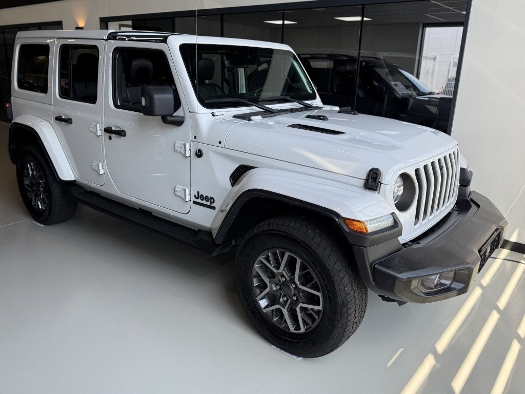 Jeep Wrangler Unlimited Hybrid 380PK 4xe / 80th Anniversary, Automaat, 4 cilinders, Wit, Leder