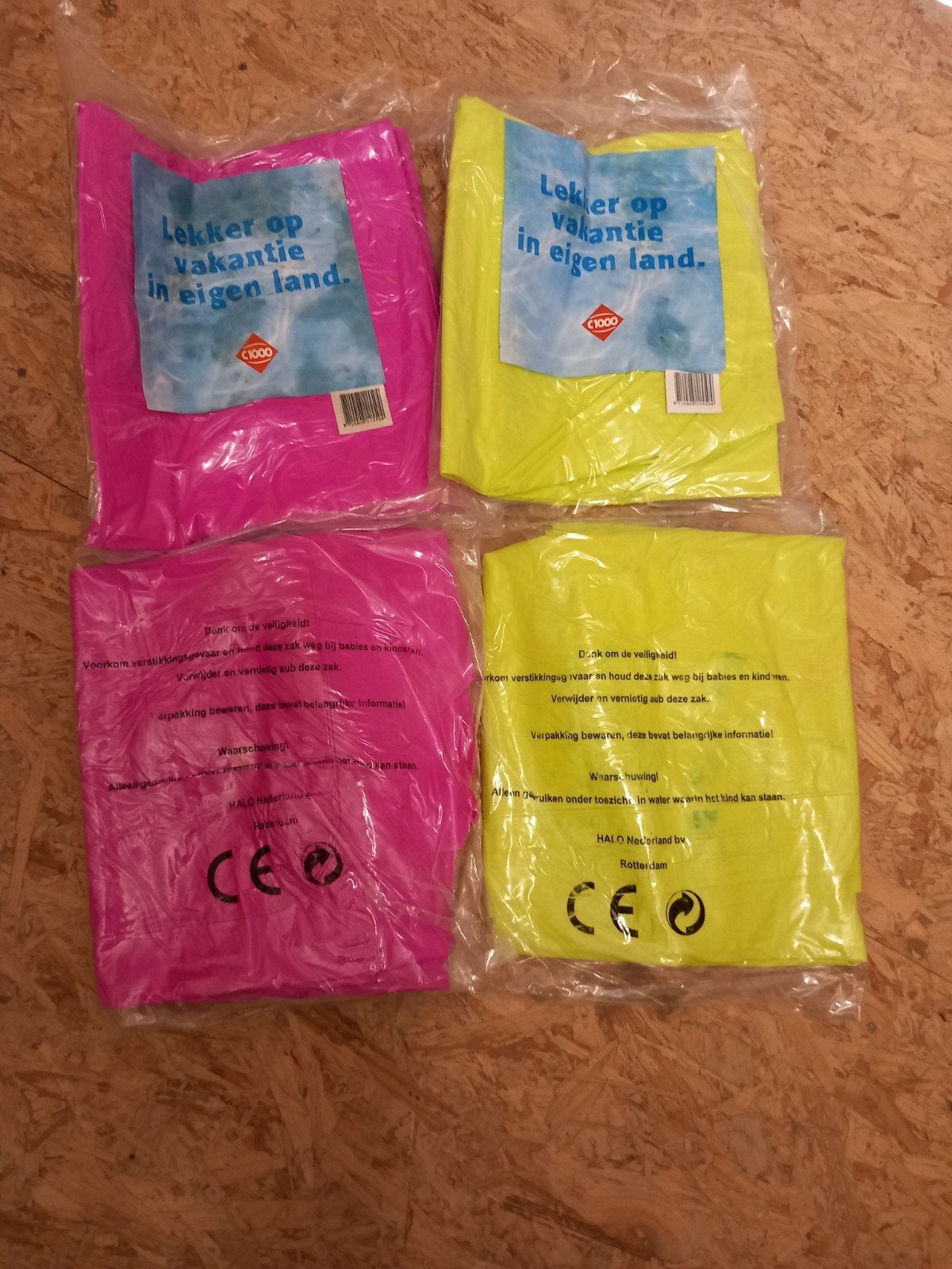 4 nieuwe luchtbedden in 2 kleuren, Ophalen of Verzenden