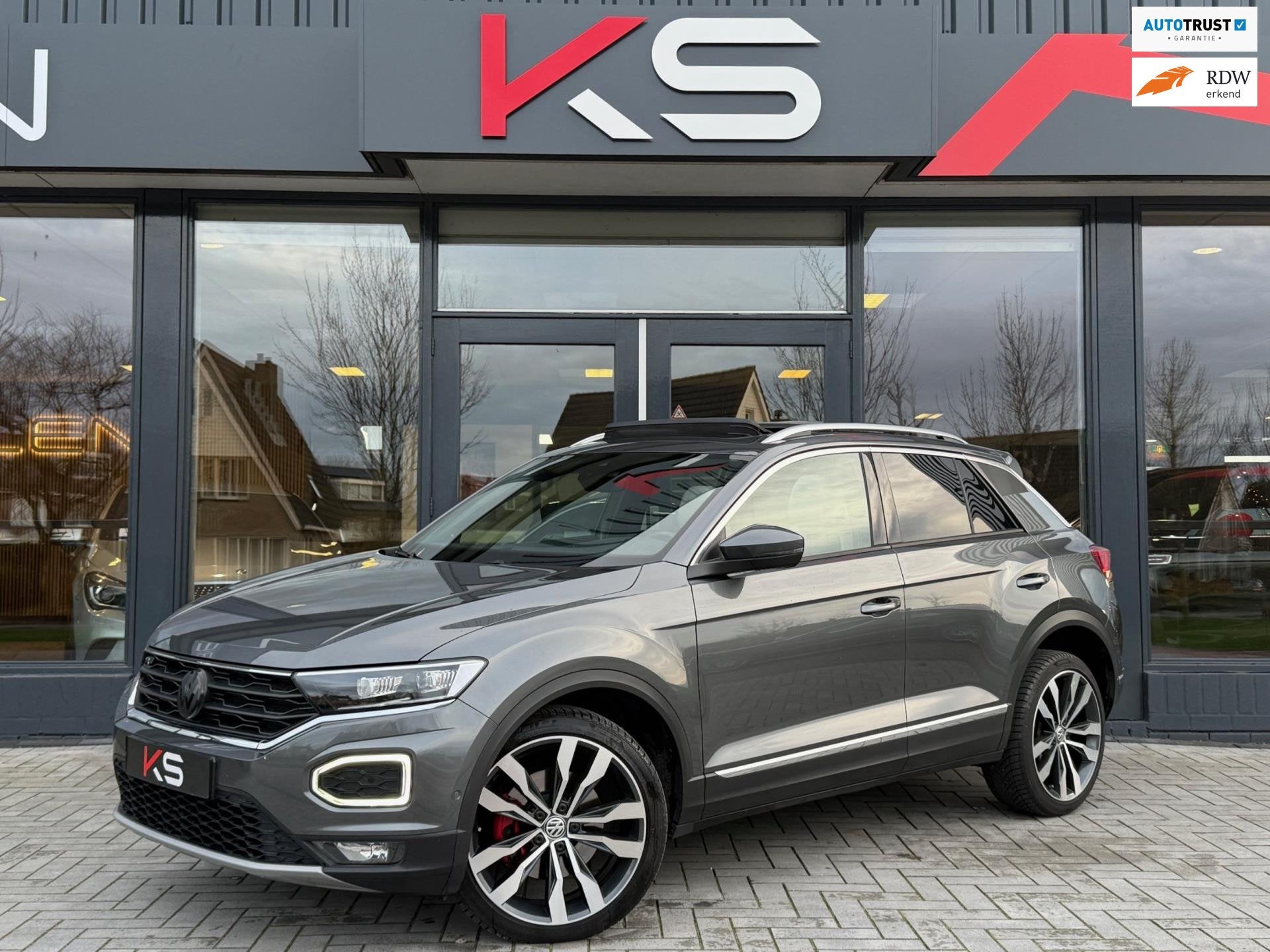 Volkswagen T-Roc 2.0 TSI 4Motion Sport R Virtual Pano Leder, Auto's, Volkswagen, Automaat, 15 km/l, Gebruikt, 1984 cc