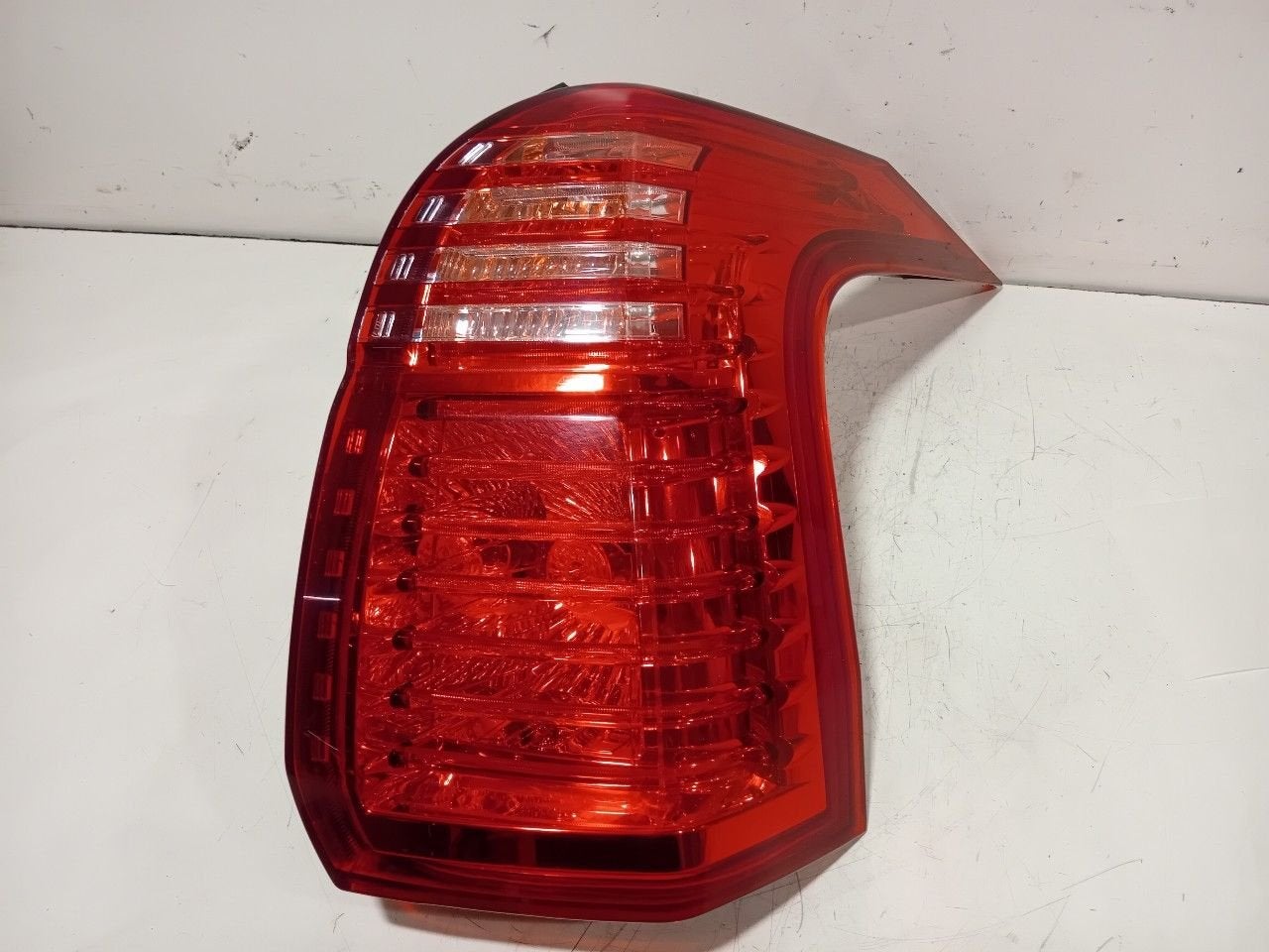 Achterlicht carrosserie rechts Peugeot 5008, Auto-onderdelen, Verlichting, Onderdelen@venauto.nl, Van der Ven Autorecycling B.V.