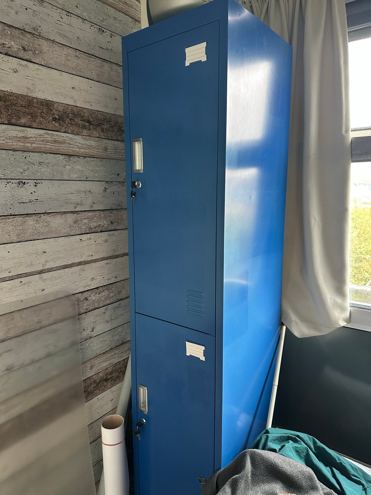 Blauwe metalen locker met twee compartimenten, Ophalen, Zo goed als nieuw, Retro