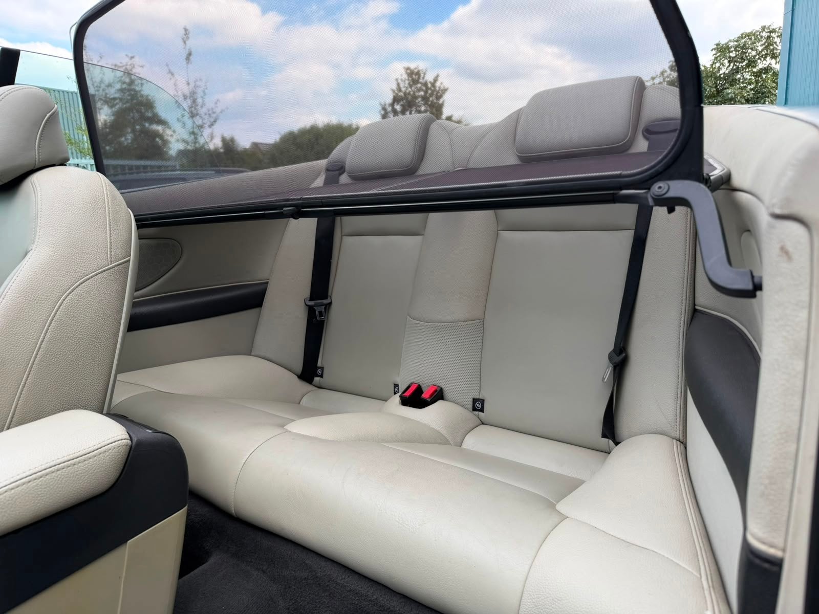 Saab 9-3 Cabrio 2.0t Vector Leder Clima Navi Cruise 17" Lm v, Auto's, Voorwielaandrijving, 1998 cc, Gebruikt, 4 cilinders