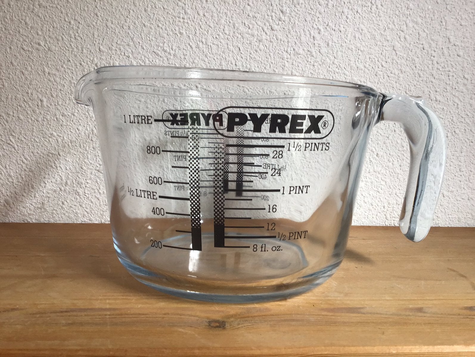 Pyrex glazen maatbeker.  1 liter., Ophalen of Verzenden, Zo goed als nieuw