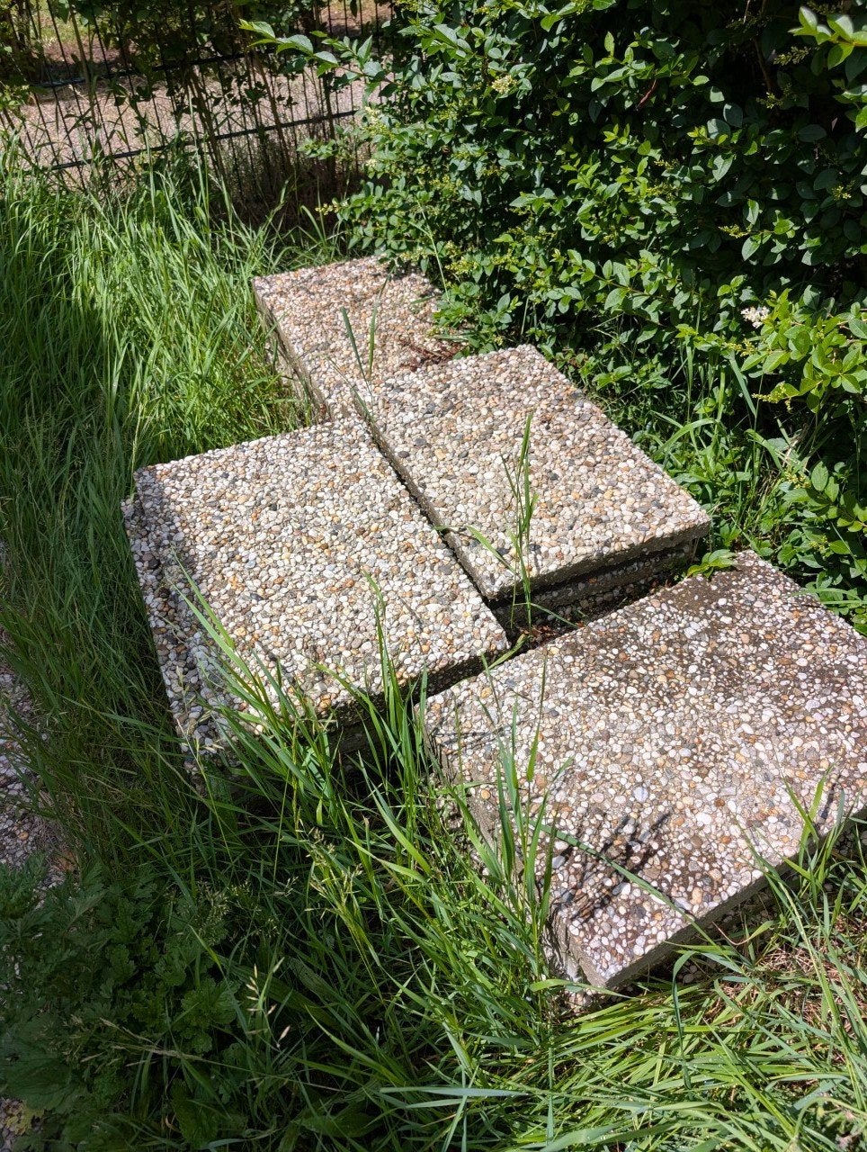 Gebruikte terrastegels van grindbeton, Tuin en Terras, Ophalen, Gebruikt, Minder dan 5 m², Grind