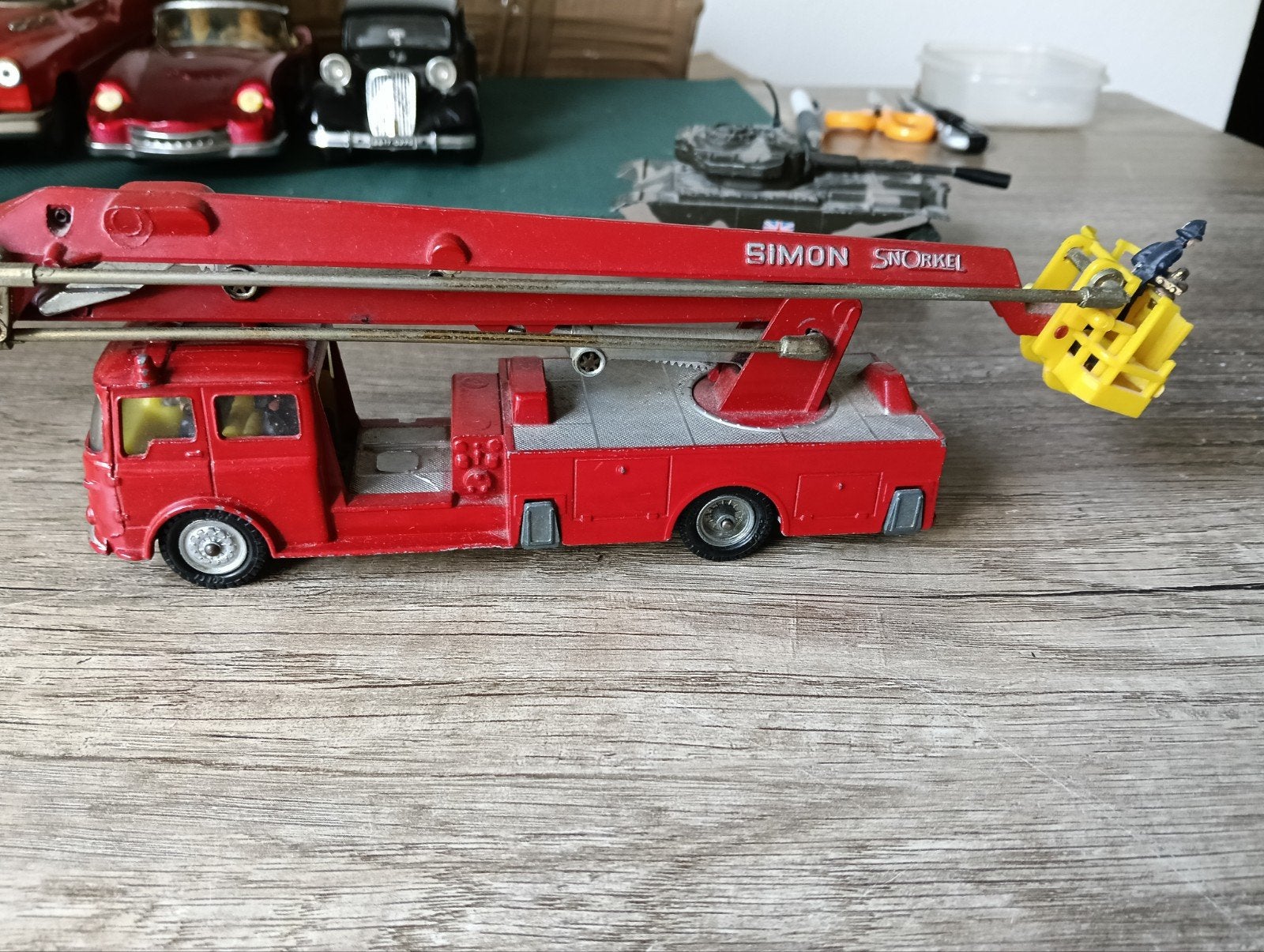 Corgi Toys Simon Snorkel brandweerwagen, Hobby en Vrije tijd, Ophalen of Verzenden, Gebruikt, Bus of Vrachtwagen, Corgi