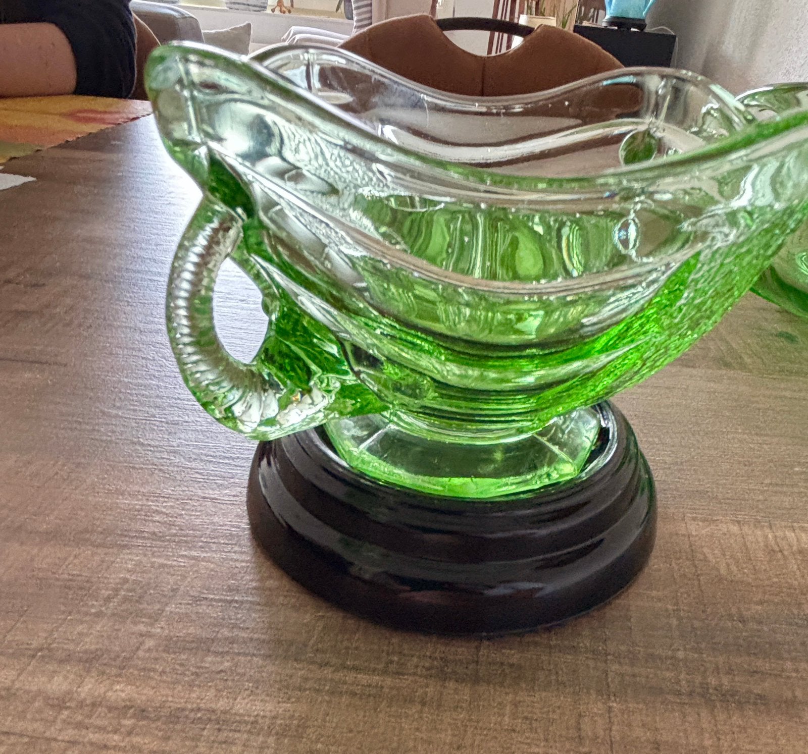 Art deco schaal groen glas, Antiek en Kunst, Ophalen