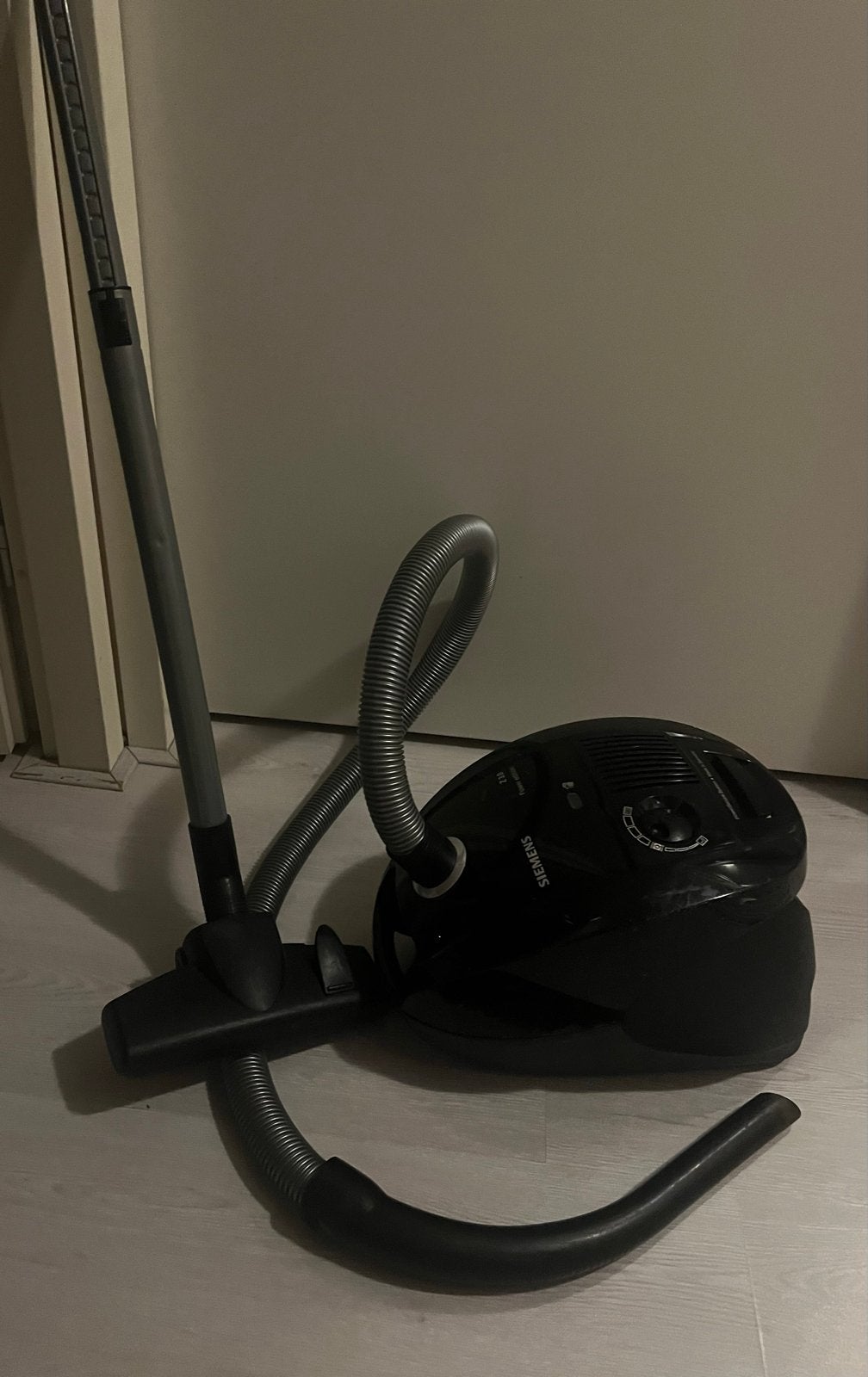 Siemens Stofzuiger Z2.0 Power Edition, Siemens, Sledestofzuiger, Regelbare zuigkracht, Ophalen
