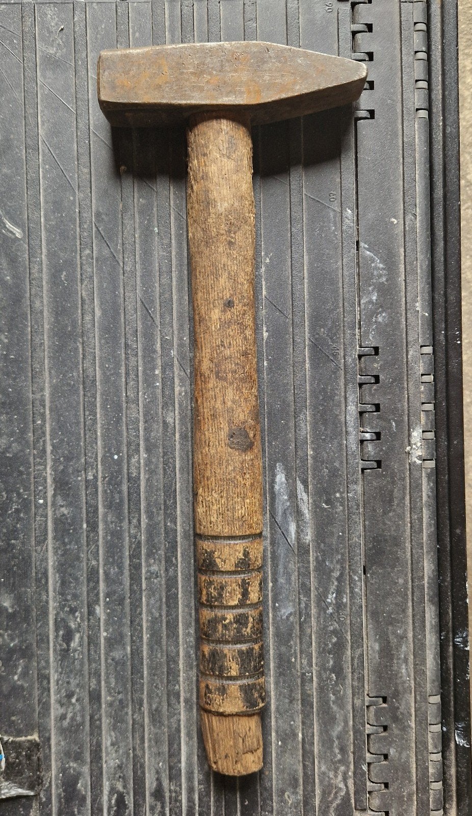 Grote sterke hamer met houten steel, Doe-het-zelf en Verbouw, Gereedschap | Handgereedschap, Ophalen of Verzenden, Gebruikt