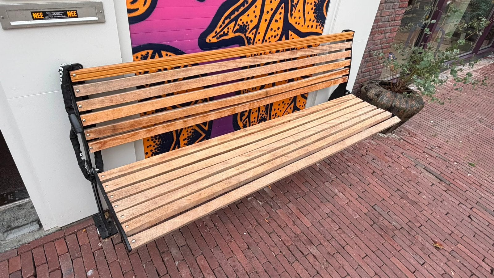 Muurbankje van hout en zware muurbeugels, Ophalen, Zo goed als nieuw, Hout