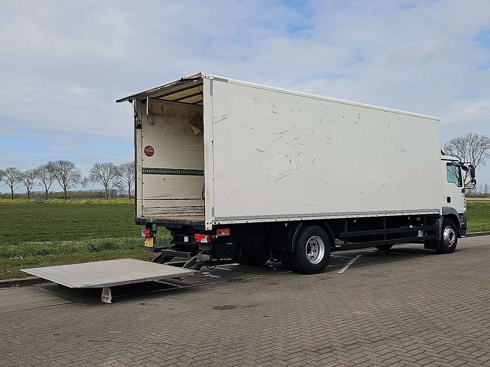 M.A.N. 18.250 TGM taillift nl-truck, Auto's, Automaat, MAN, Wit, Origineel Nederlands