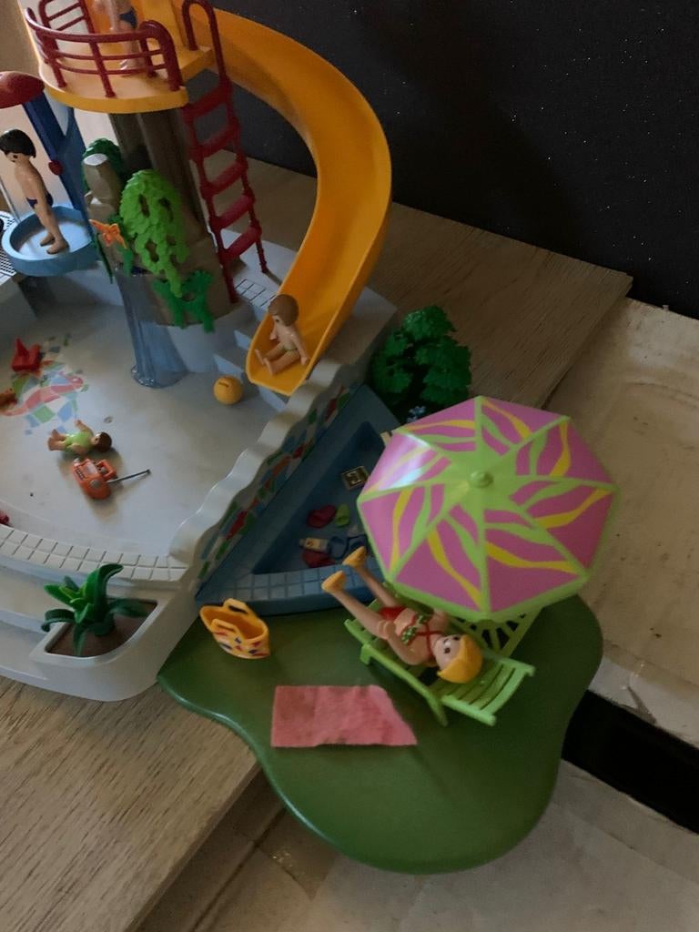 Playmobil Zwembad met glijbaan en figuren, Ophalen of Verzenden, Gebruikt, Complete set
